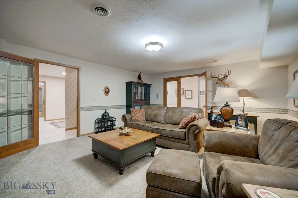 2915 Branding Iron Bozeman MT 59715