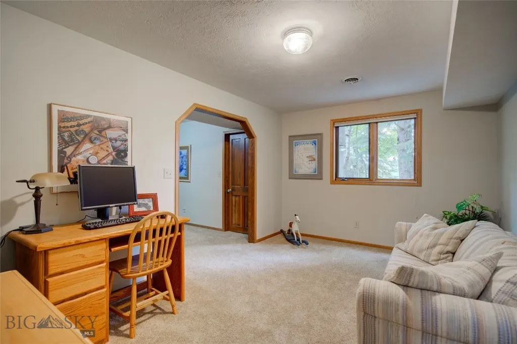 2915 Branding Iron Bozeman MT 59715