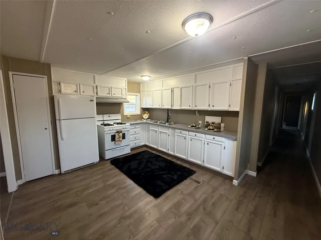 685 5th Avenue Ulm MT 59485