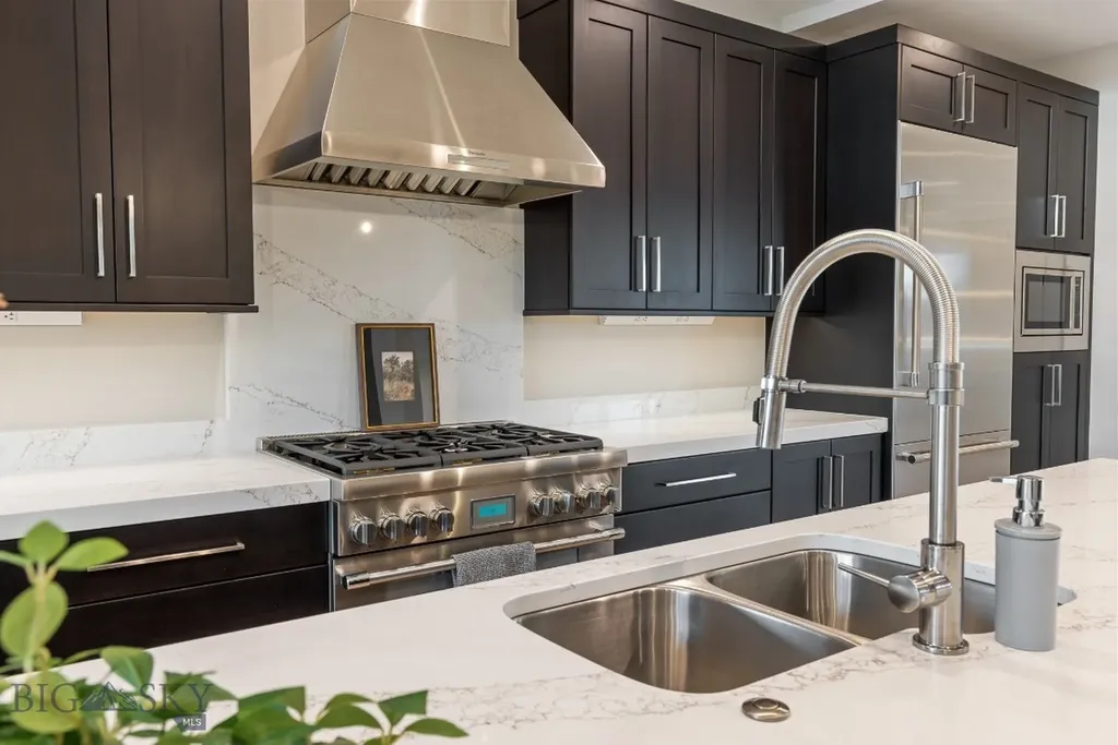 10 Caymus Lane Bozeman MT 59718