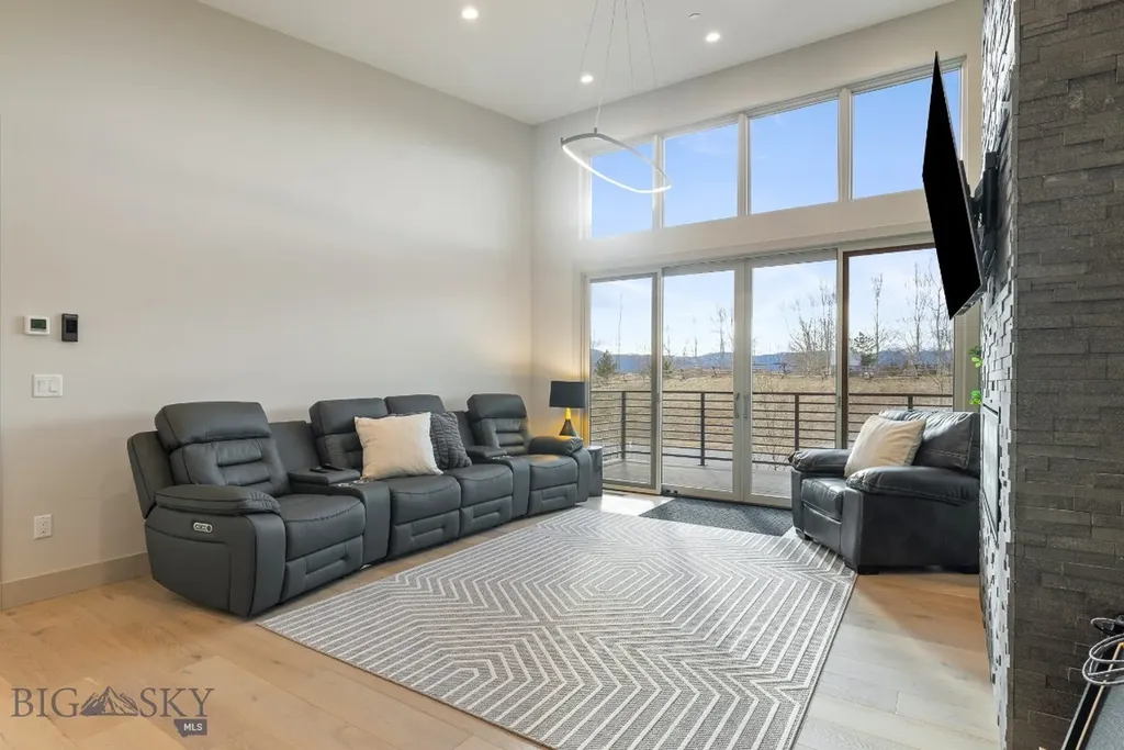 10 Caymus Lane Bozeman MT 59718