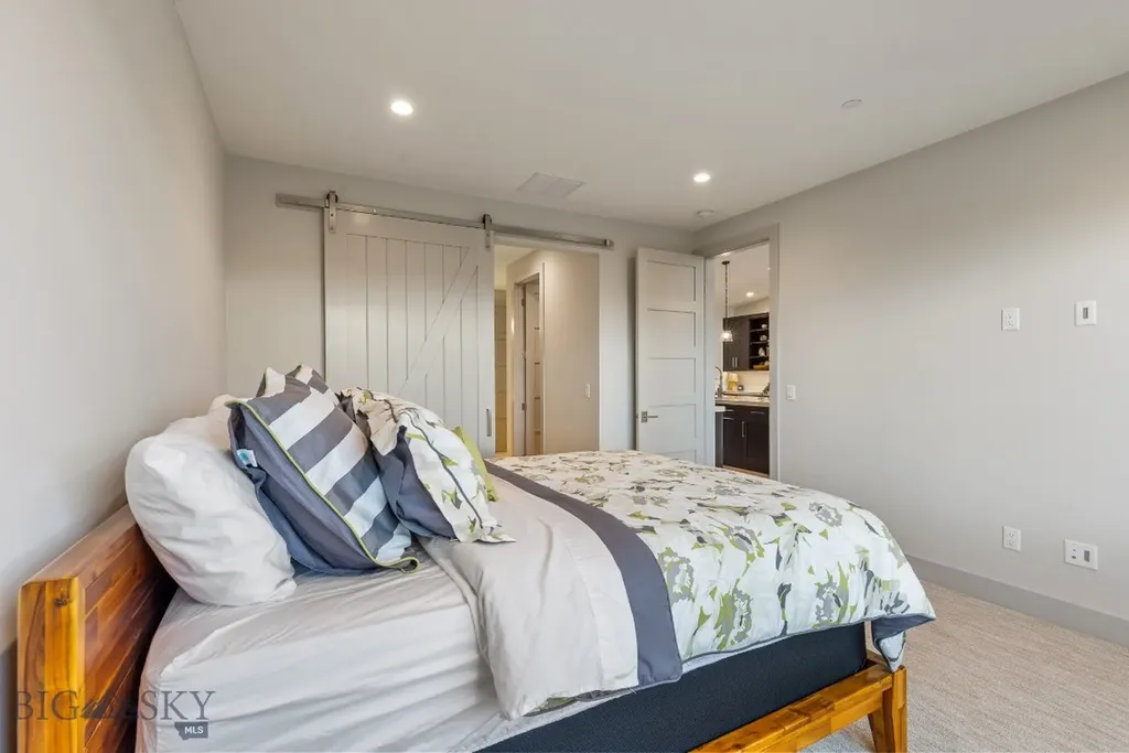 10 Caymus Lane Bozeman MT 59718