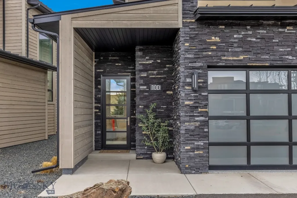 10 Caymus Lane Bozeman MT 59718