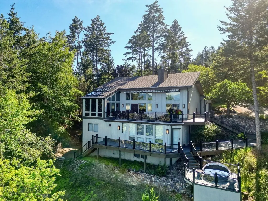 953 Angel Point Road Lakeside MT 59922