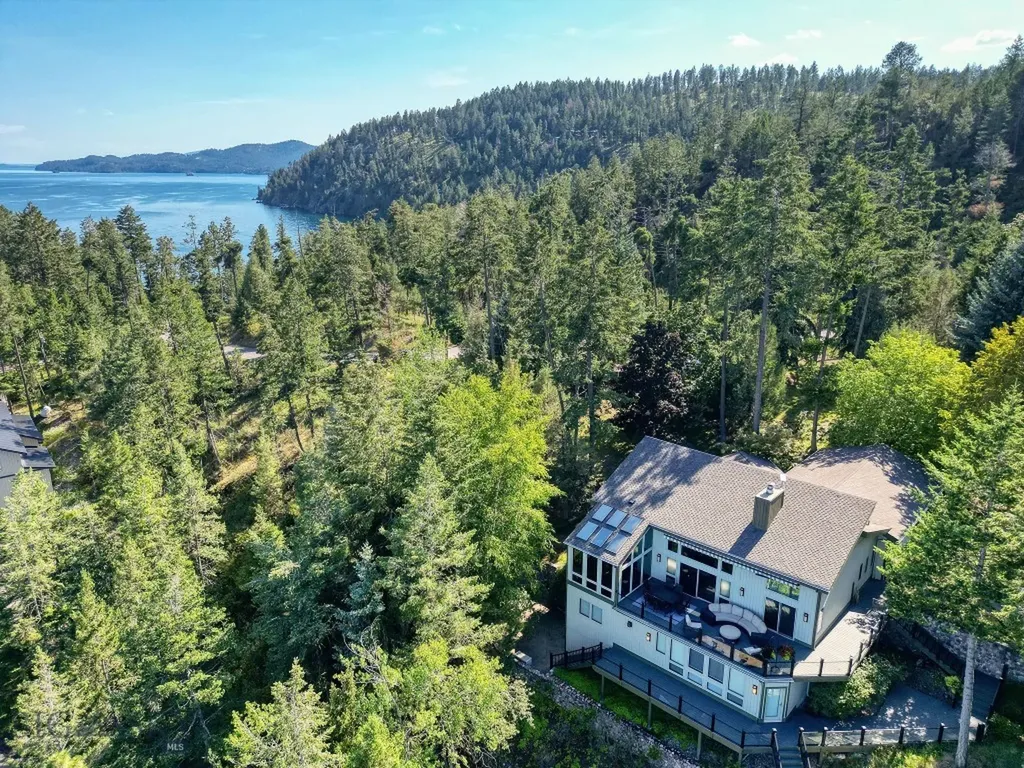 953 Angel Point Road Lakeside MT 59922