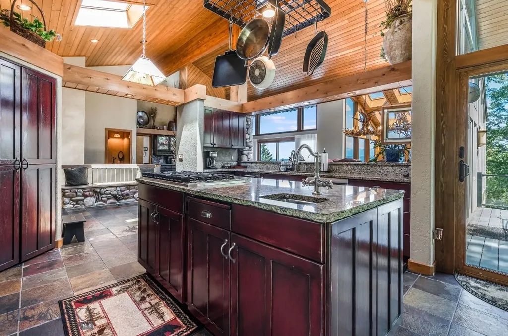953 Angel Point Road Lakeside MT 59922