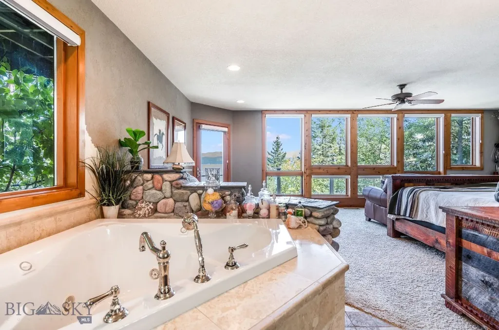 953 Angel Point Road Lakeside MT 59922