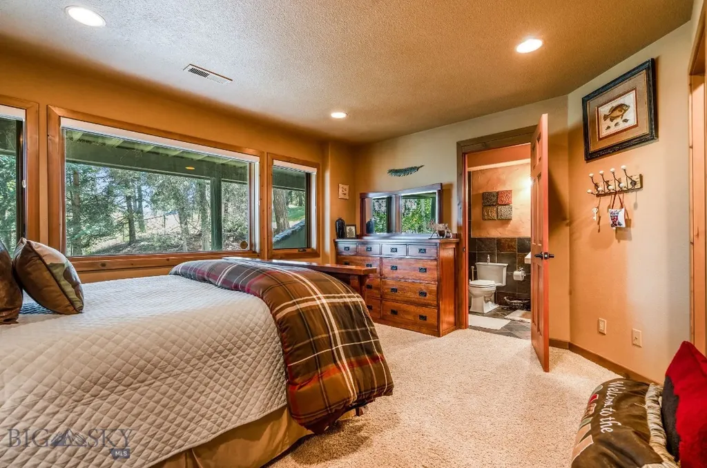 953 Angel Point Road Lakeside MT 59922