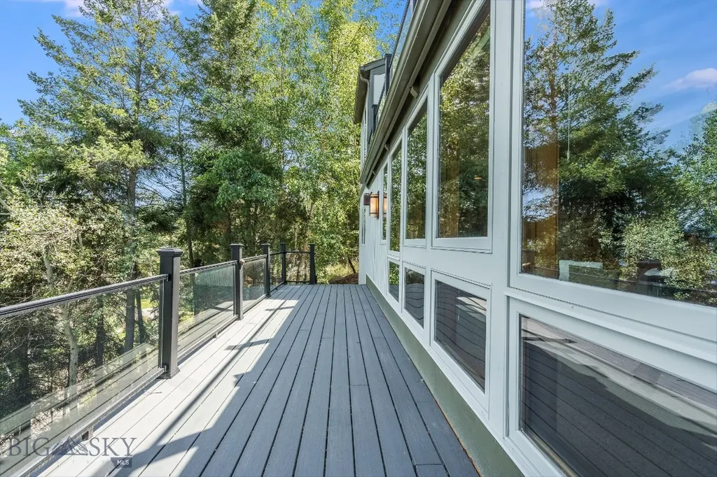 953 Angel Point Road Lakeside MT 59922