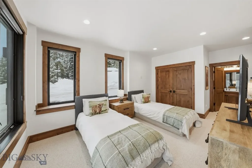 17 Lower Cascade Ridge Big Sky MT 59716