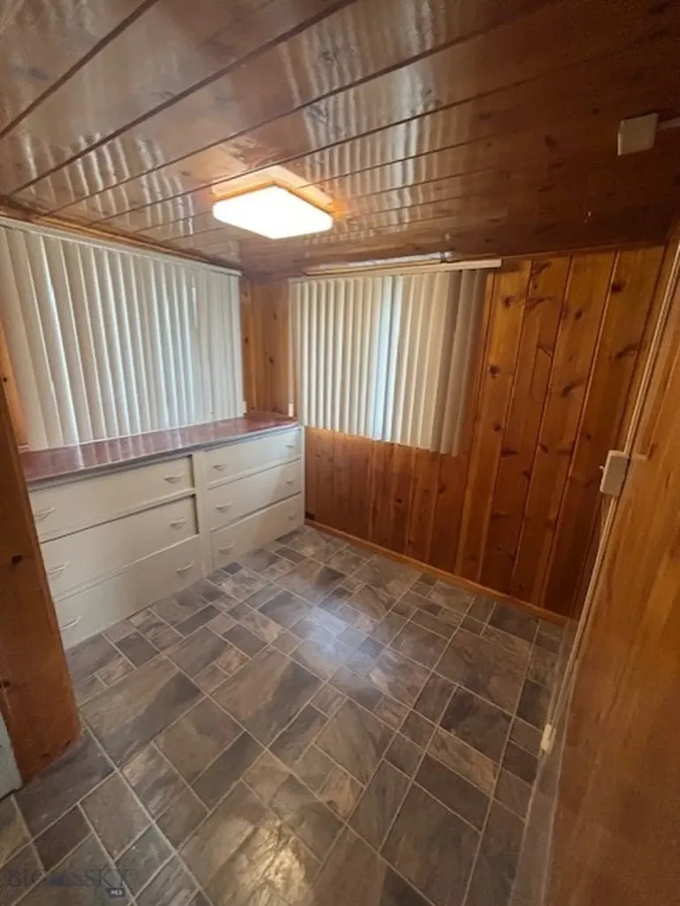 2107 Grand Butte MT 59701