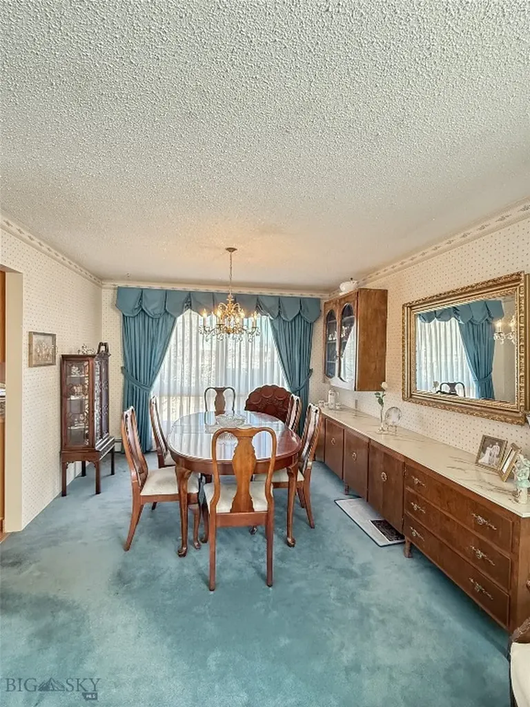30 N Walnut Dillon MT 59725
