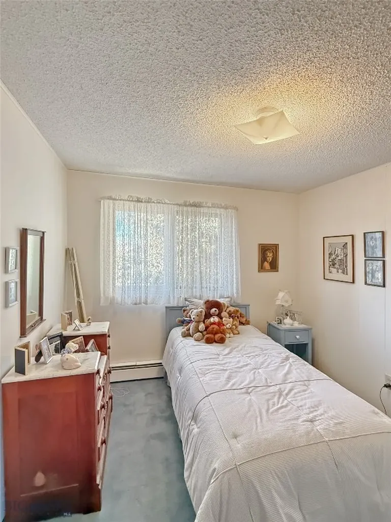 30 N Walnut Dillon MT 59725