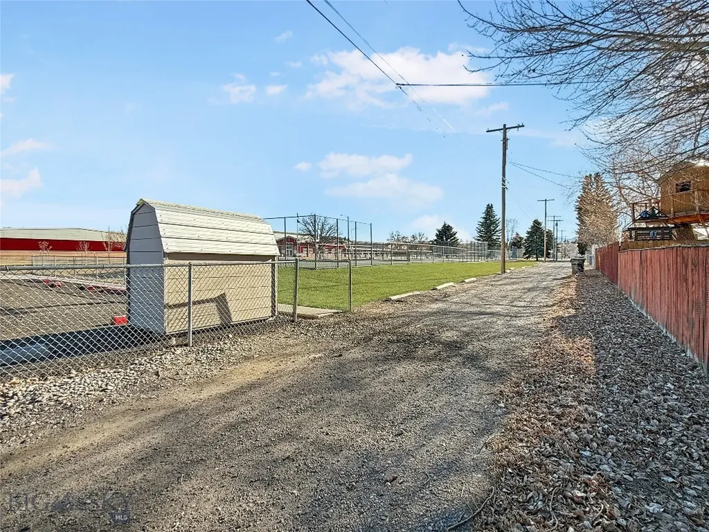 30 N Walnut Dillon MT 59725
