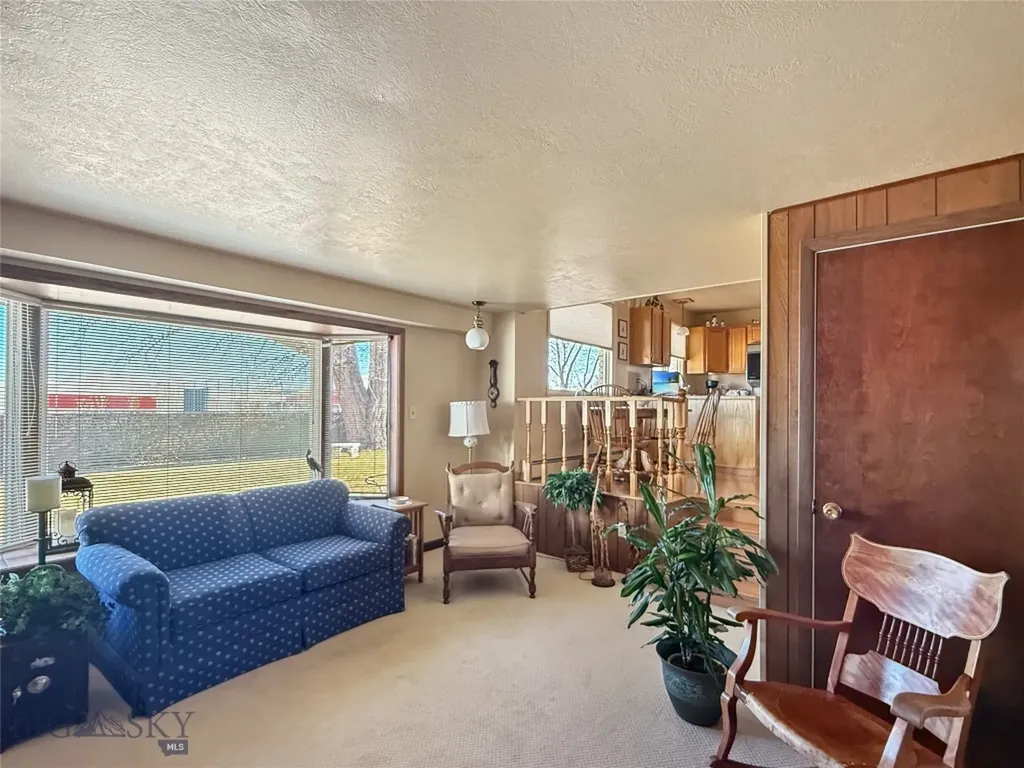 30 N Walnut Dillon MT 59725