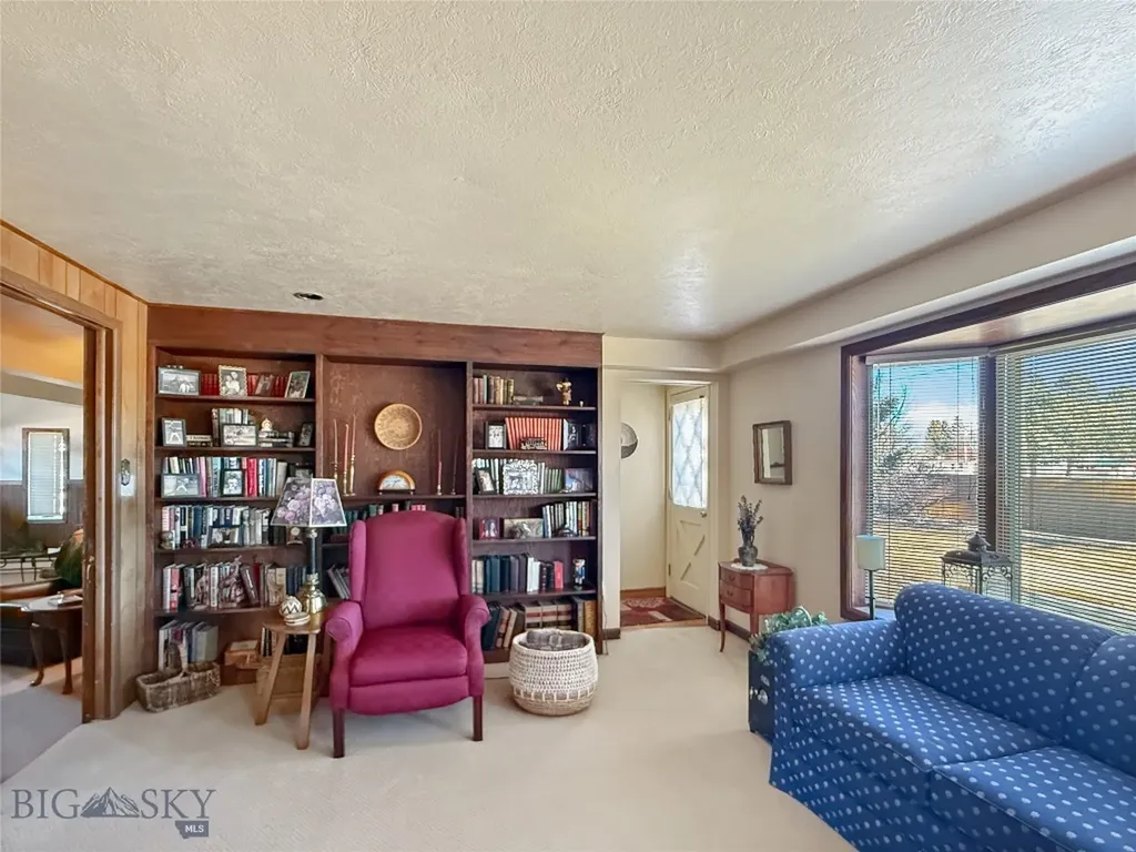 30 N Walnut Dillon MT 59725