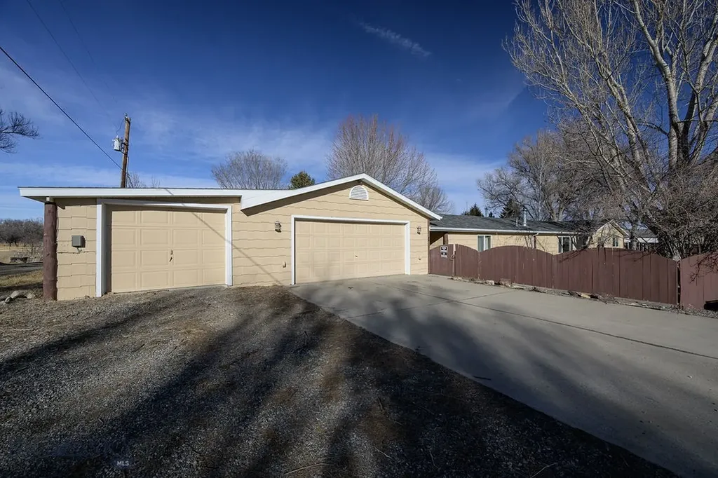 1519 Sullivan Lane Billings MT 59106
