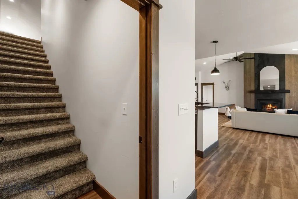 66 Oxbow Lane Manhattan MT 59741