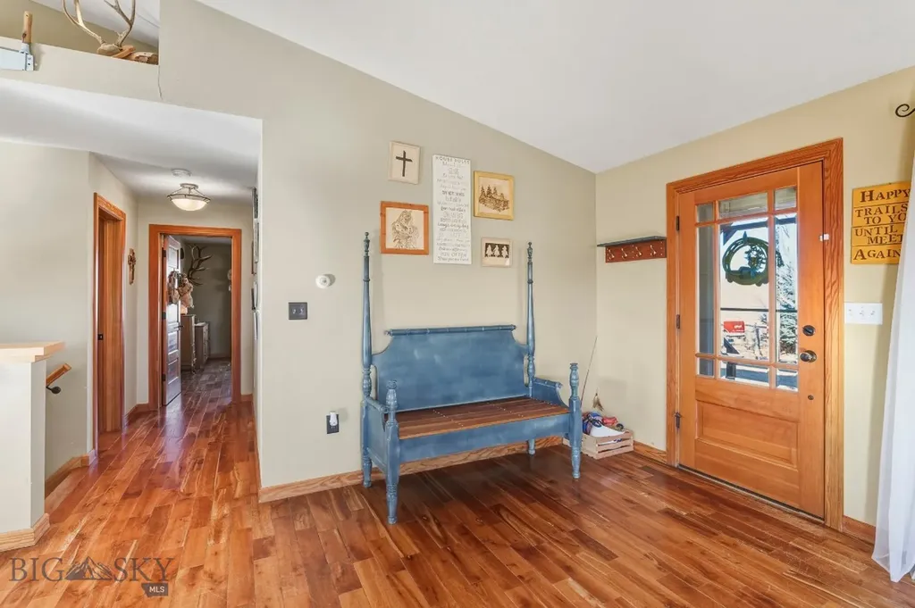 50 Cielo Grande Drive Pray MT 59047
