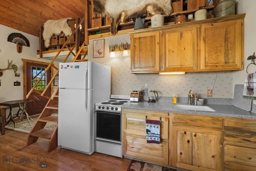3 Highland Ranch Road Wilsall MT 59086