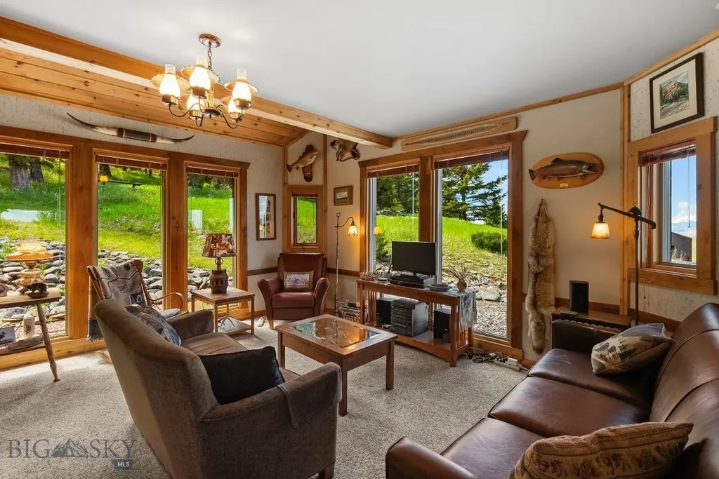 3 Highland Ranch Road Wilsall MT 59086