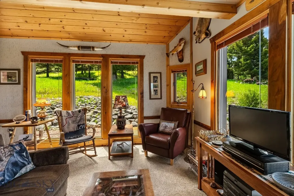 3 Highland Ranch Road Wilsall MT 59086