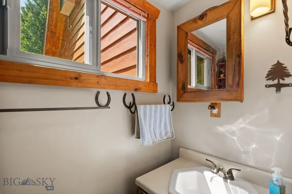 3 Highland Ranch Road Wilsall MT 59086