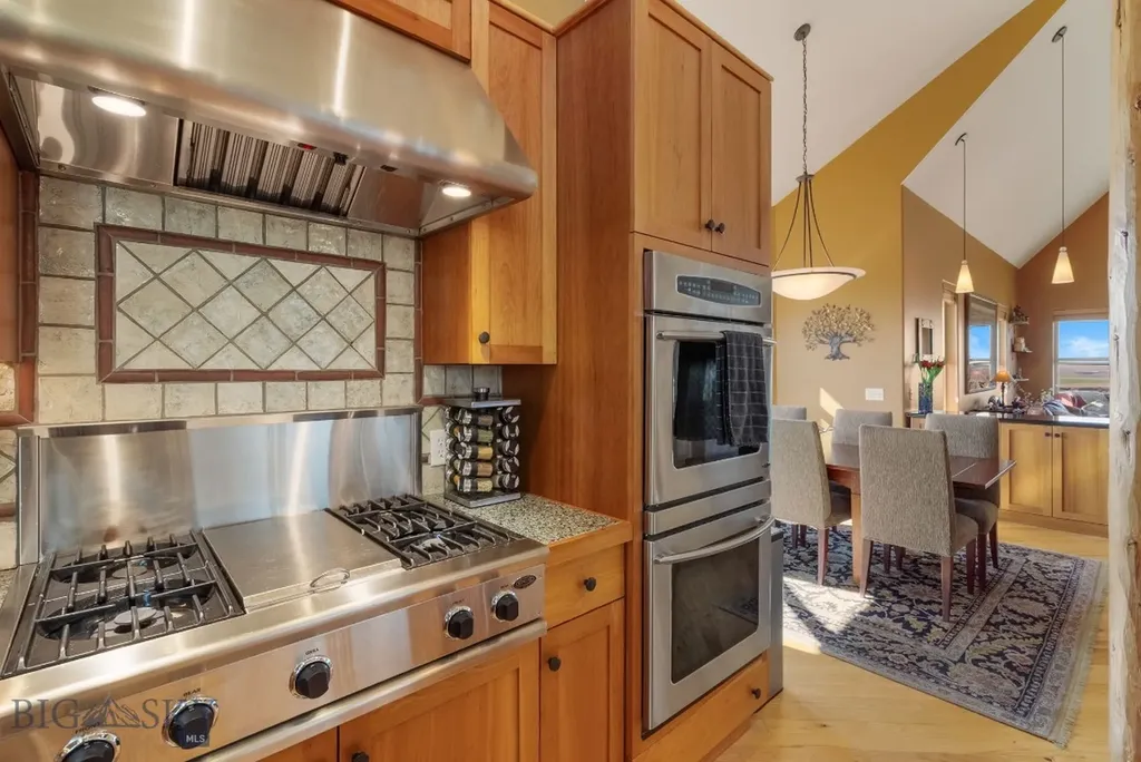 1061 Lookabout Lane Manhattan MT 59741