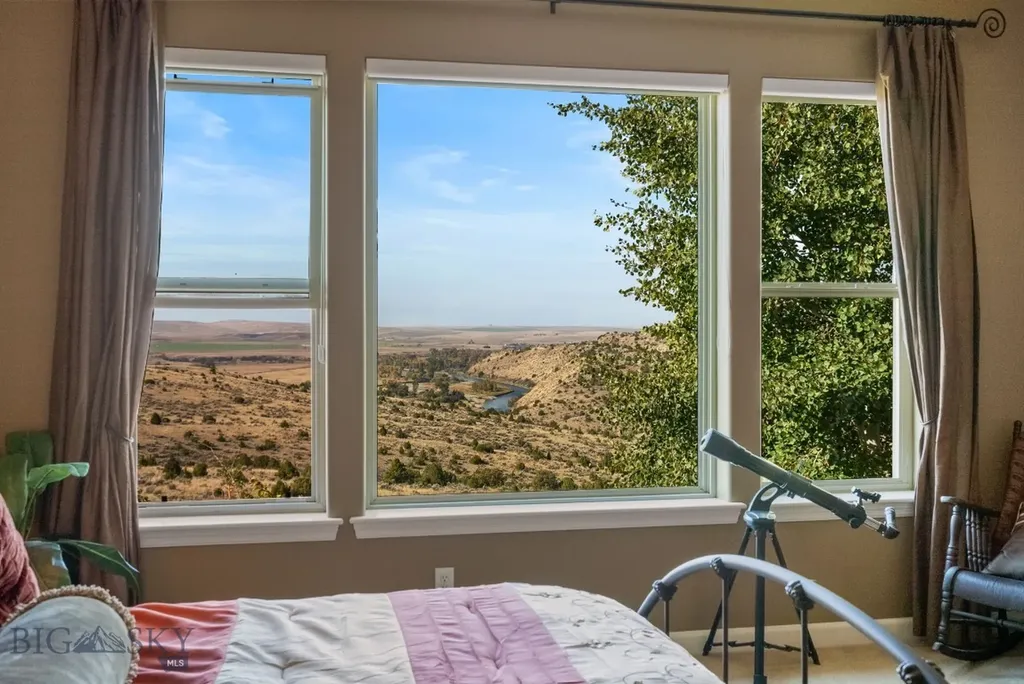 1061 Lookabout Lane Manhattan MT 59741