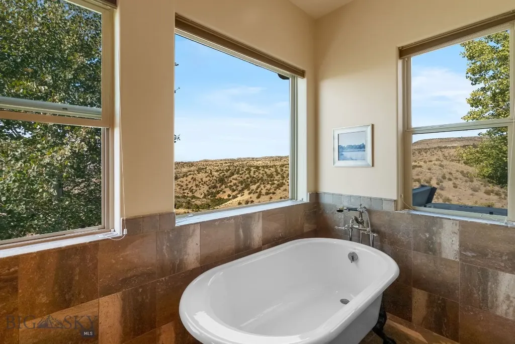 1061 Lookabout Lane Manhattan MT 59741
