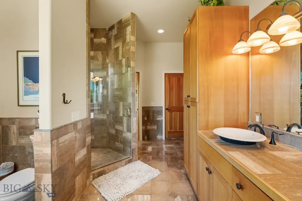 1061 Lookabout Lane Manhattan MT 59741