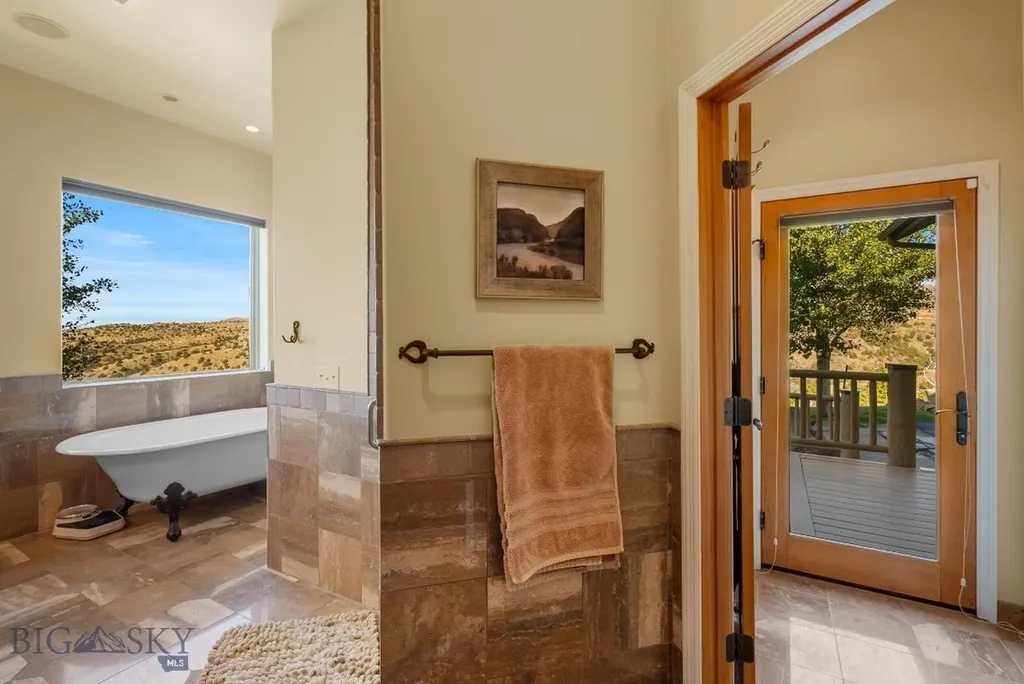 1061 Lookabout Lane Manhattan MT 59741