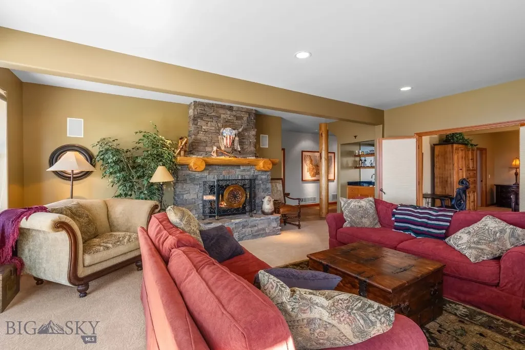 1061 Lookabout Lane Manhattan MT 59741