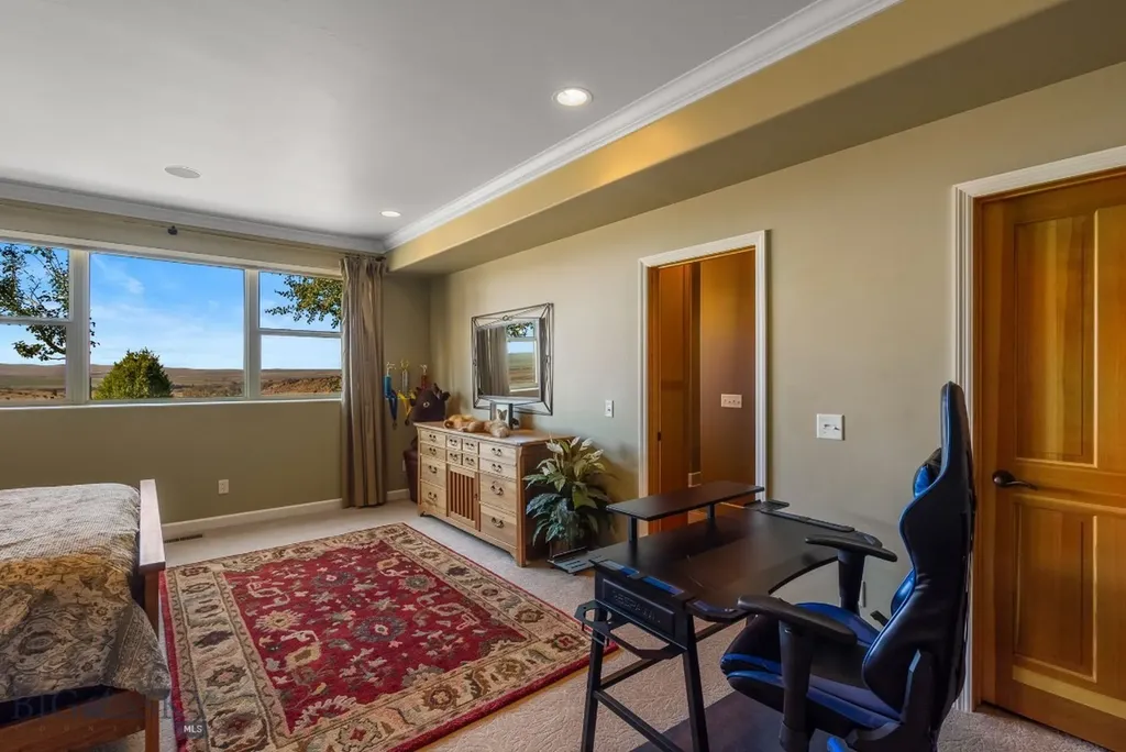 1061 Lookabout Lane Manhattan MT 59741