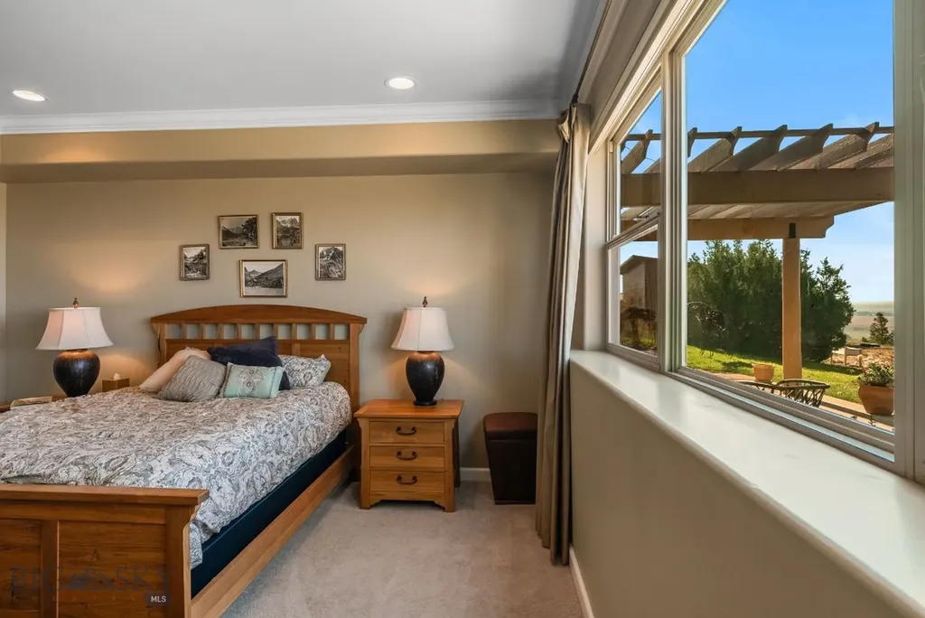 1061 Lookabout Lane Manhattan MT 59741