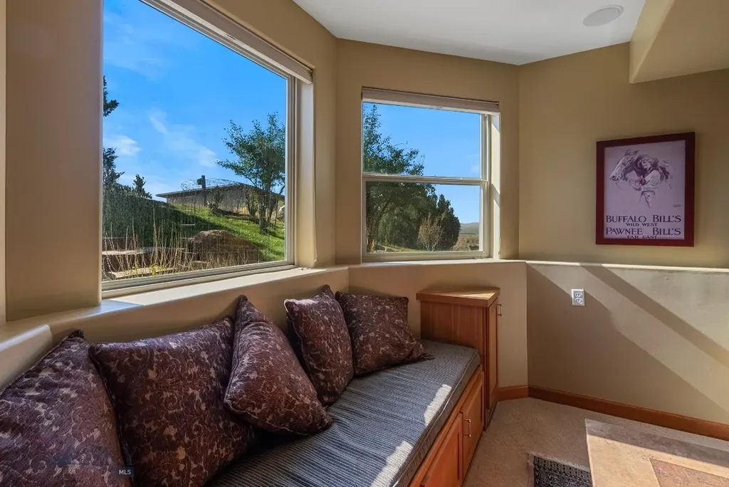 1061 Lookabout Lane Manhattan MT 59741