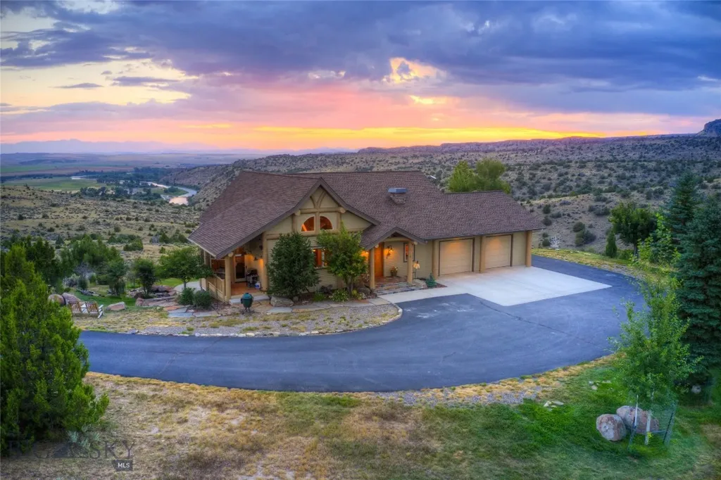 1061 Lookabout Lane Manhattan MT 59741