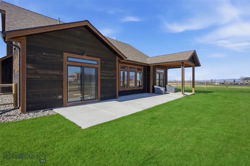 56 Giddy Up Bozeman MT 59718