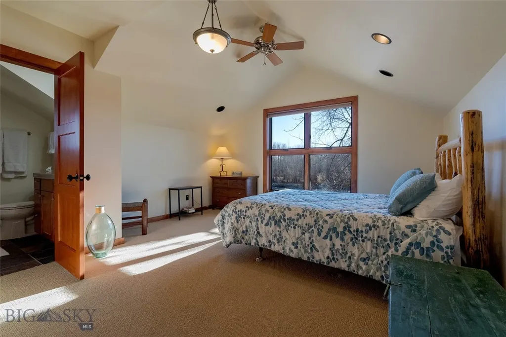 12500/12120 Axtell Gateway Road Gallatin Gateway MT 59730