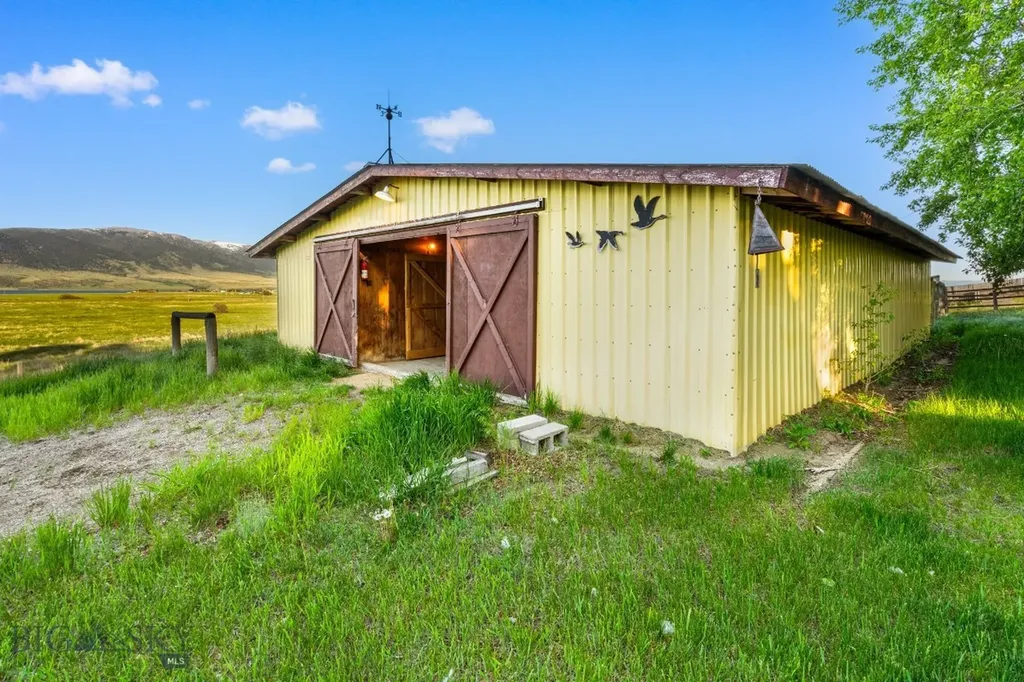 5545 Us 287 Highway Mcallister MT 59740