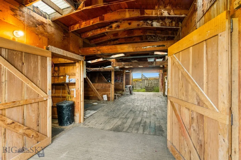 5545 Us 287 Highway Mcallister MT 59740