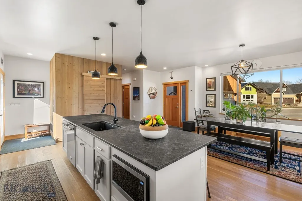 1804 Chippewa Lane Bozeman MT 59715