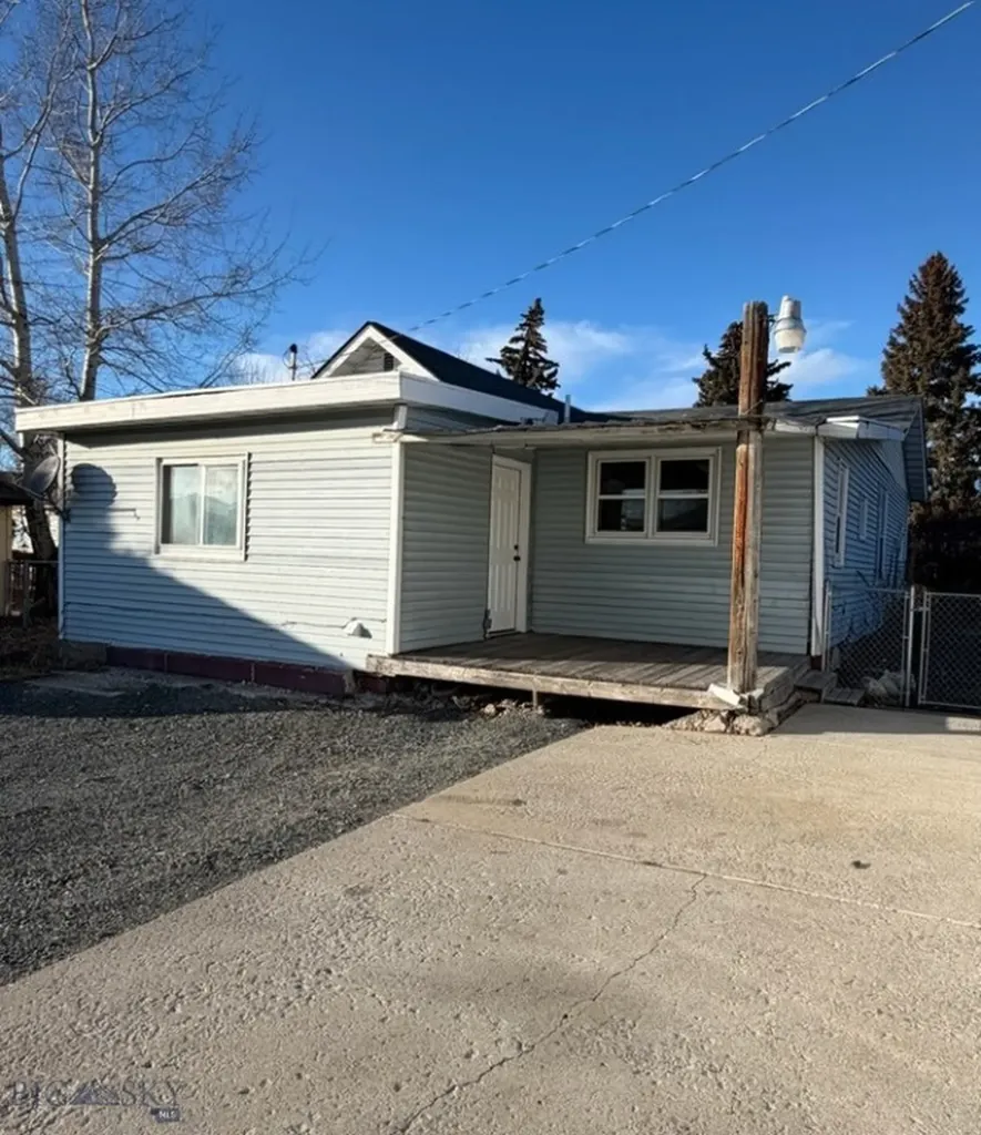 2420 Harvard Avenue Butte MT 59701