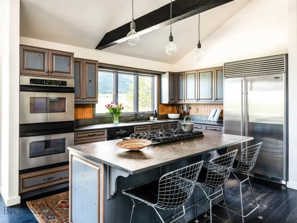 370 Star Ridge Road Bozeman MT 59715