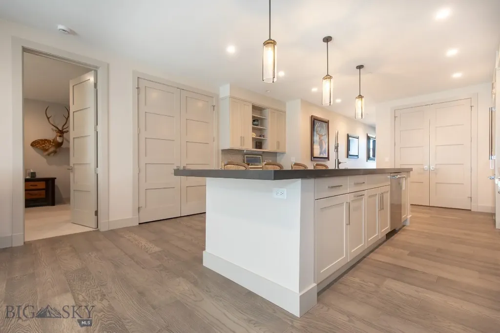 10 Caymus Lane Bozeman MT 59718