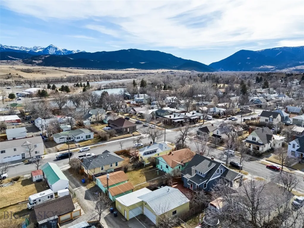 321 S 3rd Street Livingston MT 59047