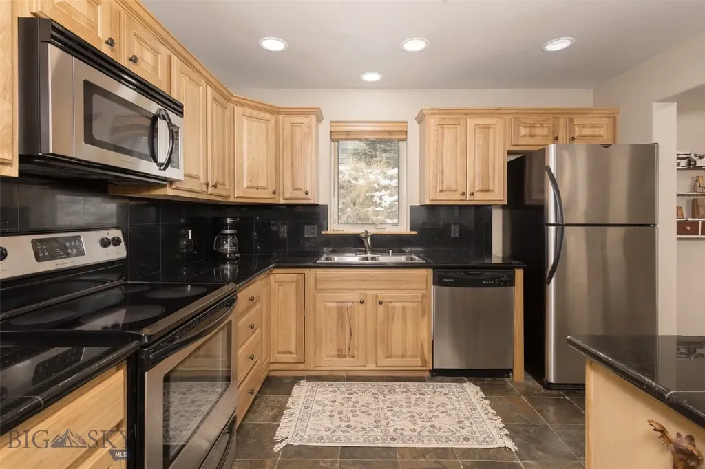 49 Bear Trap Lane Big Sky MT 59716