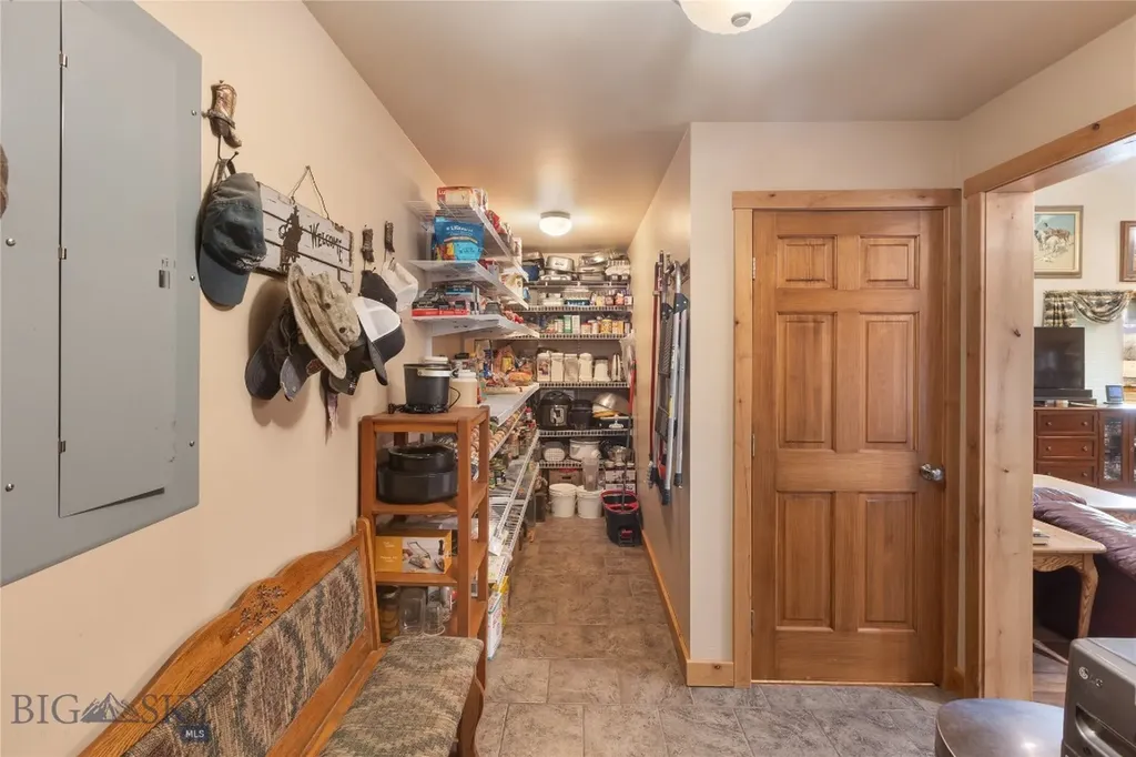 380 Albro Lane Willow Creek MT 59760