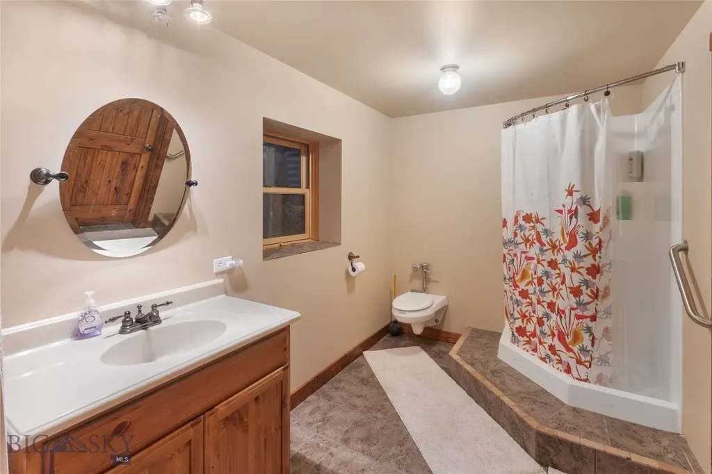 380 Albro Lane Willow Creek MT 59760