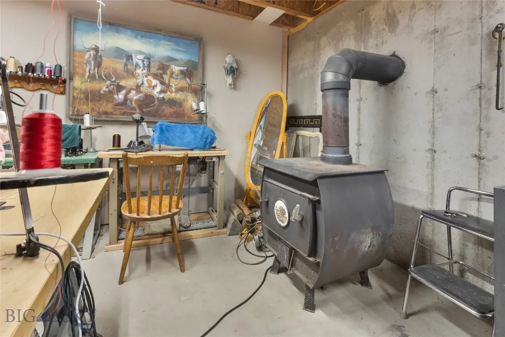 380 Albro Lane Willow Creek MT 59760